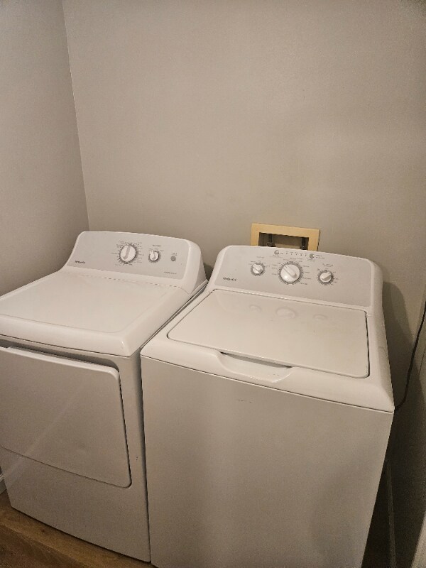 Building Photo - 1420 Villa Pines Ct NW