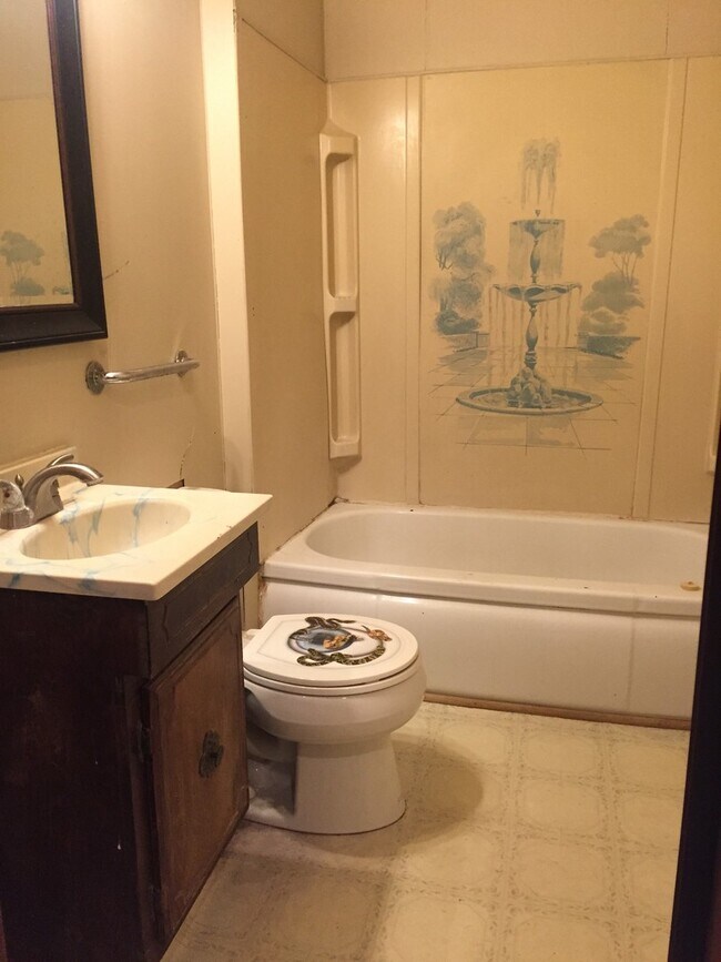 Building Photo - 1026 Fulton St