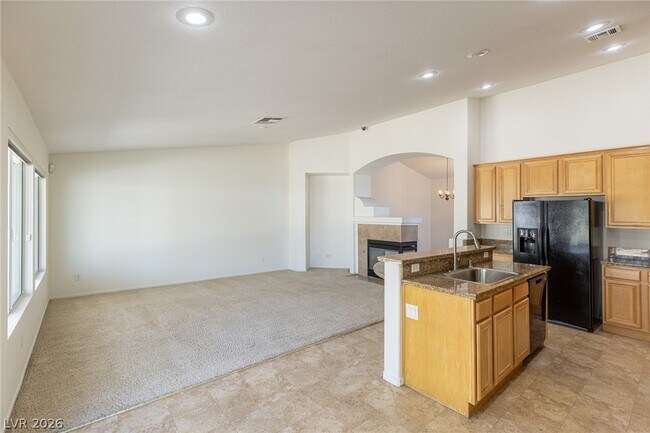 Building Photo - 718 Tiffany Bend St