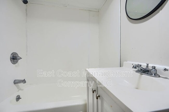 Building Photo - 2708 Federal St