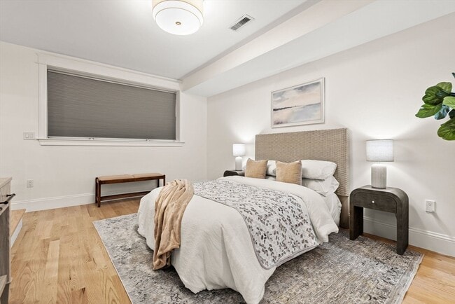 Building Photo - 53 Thomas Park