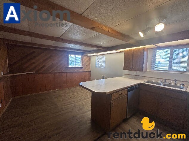 Building Photo - 1246 N Grant Ave