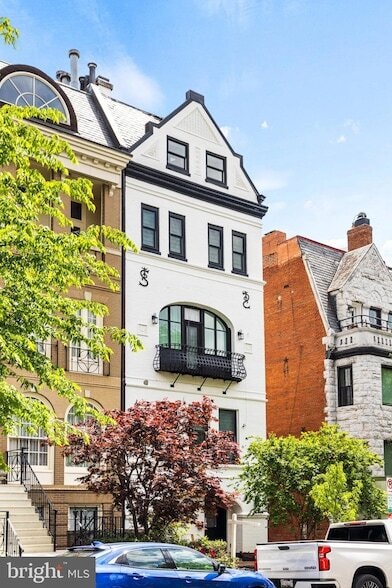 Building Photo - 1709 21st St NW