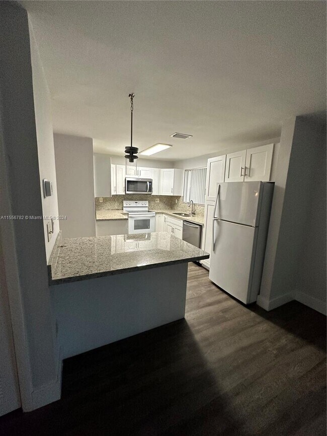 Building Photo - 20535 SW 92nd Ct