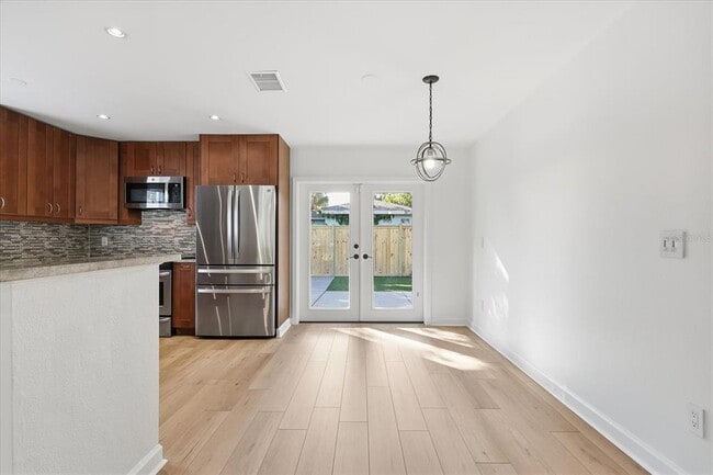 Building Photo - 2802 W North A St