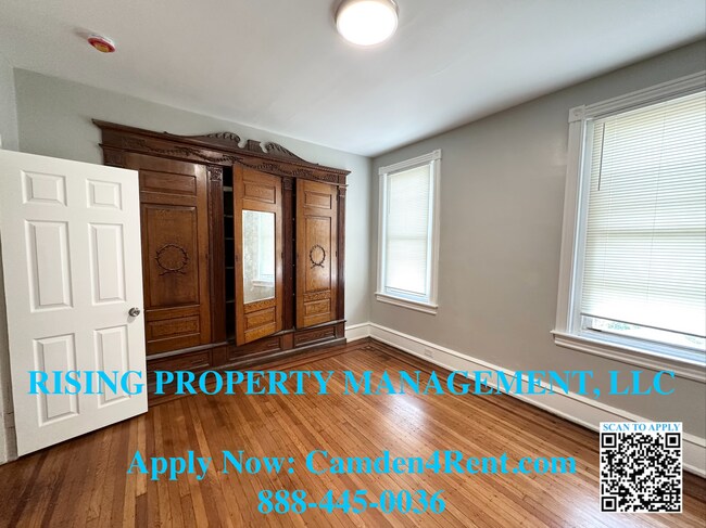 Building Photo - 1430 Kenwood Ave