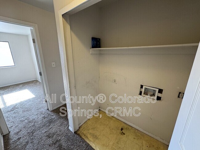 Building Photo - 2232 N Weber St