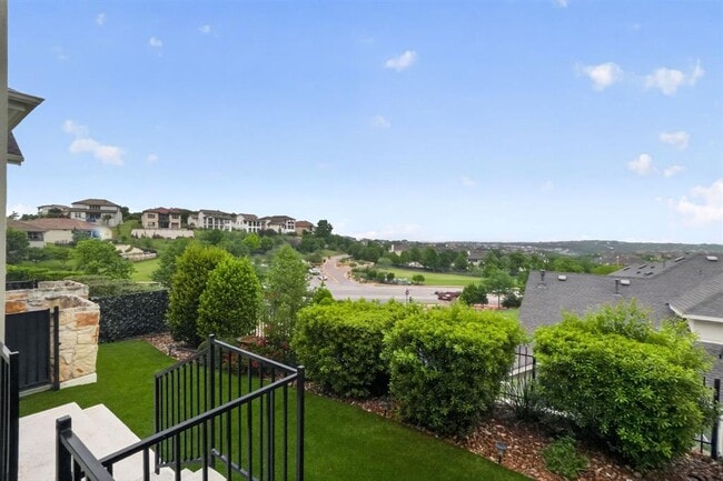 Building Photo - 104 Cartwheel Bend