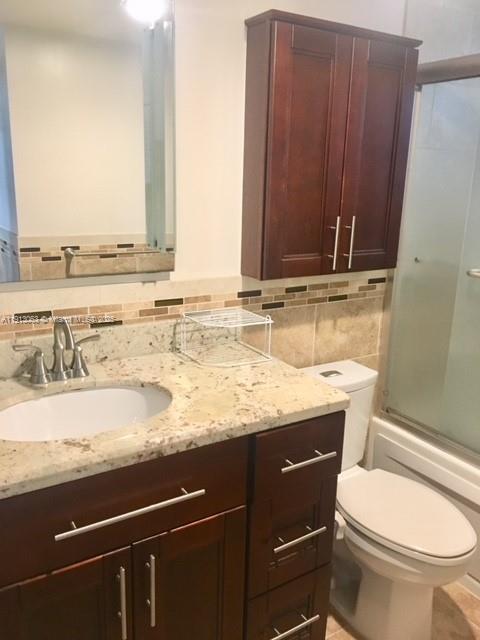 Building Photo - 4000 NE 169th St