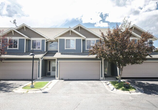 Primary Photo - Refined Townhome with Gorgeous Landscaping...
