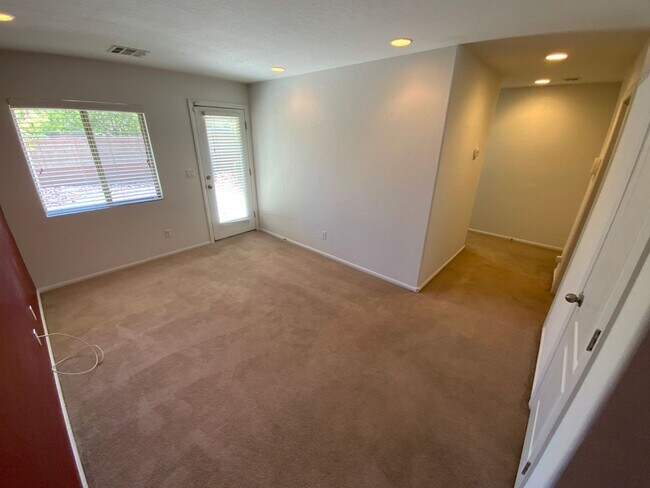 Building Photo - NW 3 BEDROOM WITH A LOFT, CLOSE TO COMMUNITY PLAYGROUND