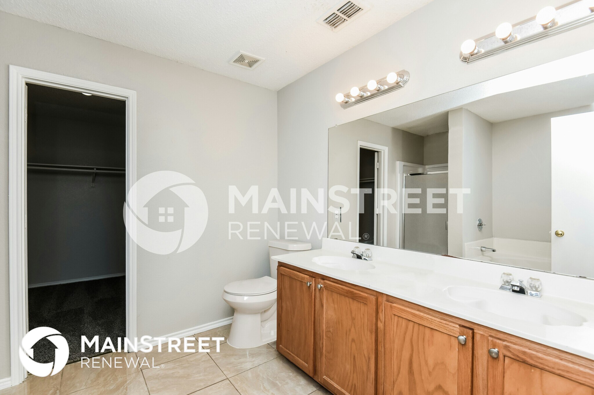 Building Photo - 8768 Stonebriar Ln