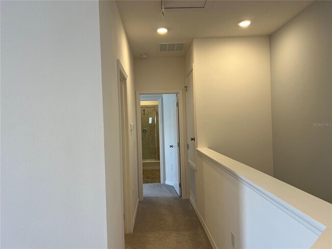 Building Photo - 1336 Stockwell Ave