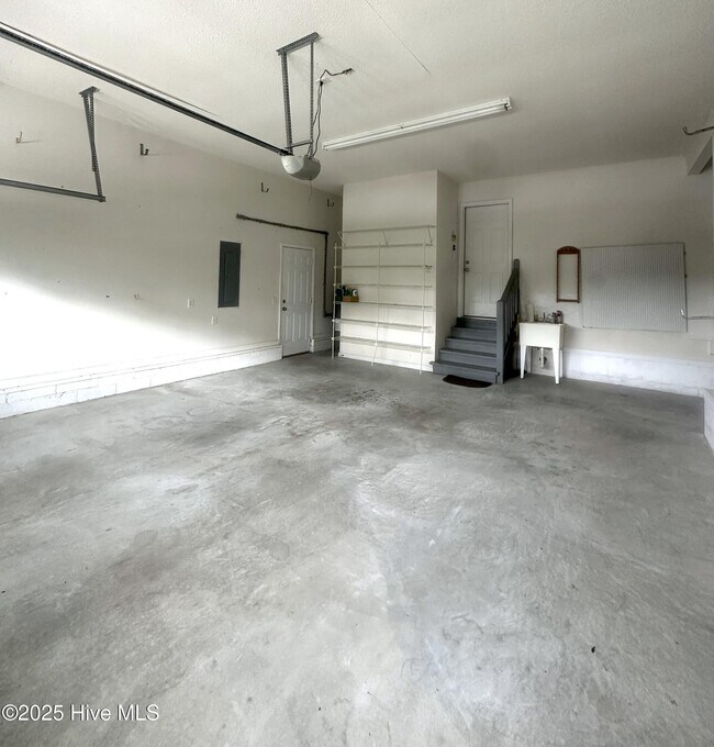 Building Photo - 340 Palmer Way