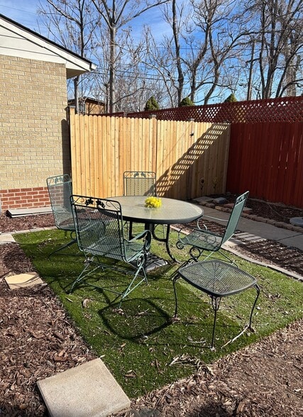 Building Photo - 4926 Hooker St