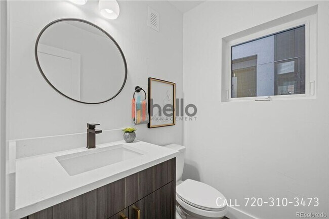 Building Photo - 1256 Newton St