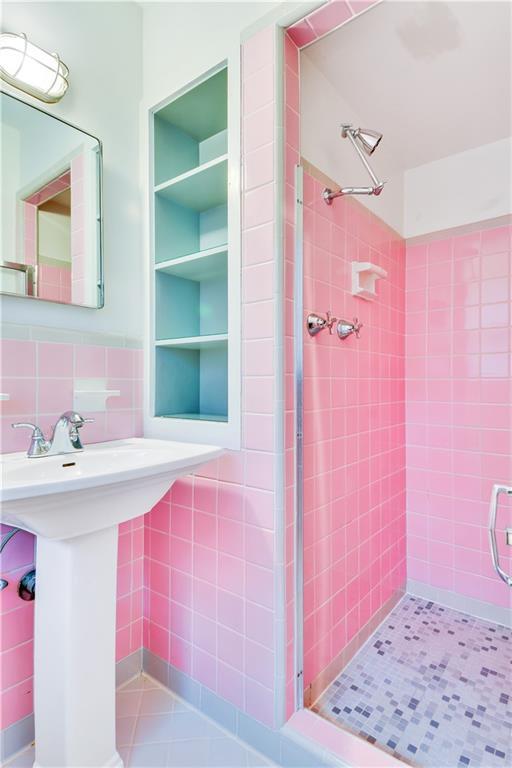 Building Photo - 2300 Rebel Rd