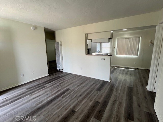 Building Photo - 45521 Sunset Ln