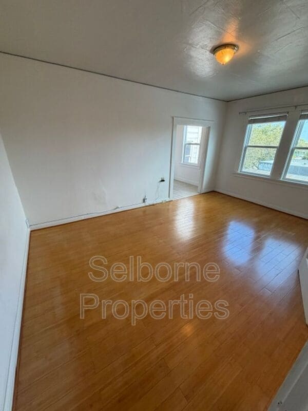 Building Photo - 5508 San Pablo Ave