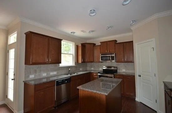 Building Photo - 2505 Magnolia Tree Ln