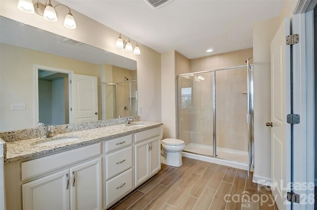 Building Photo - 5822 Clan MacLaine Dr