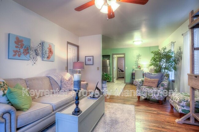 Building Photo - 1308 NW 16th St