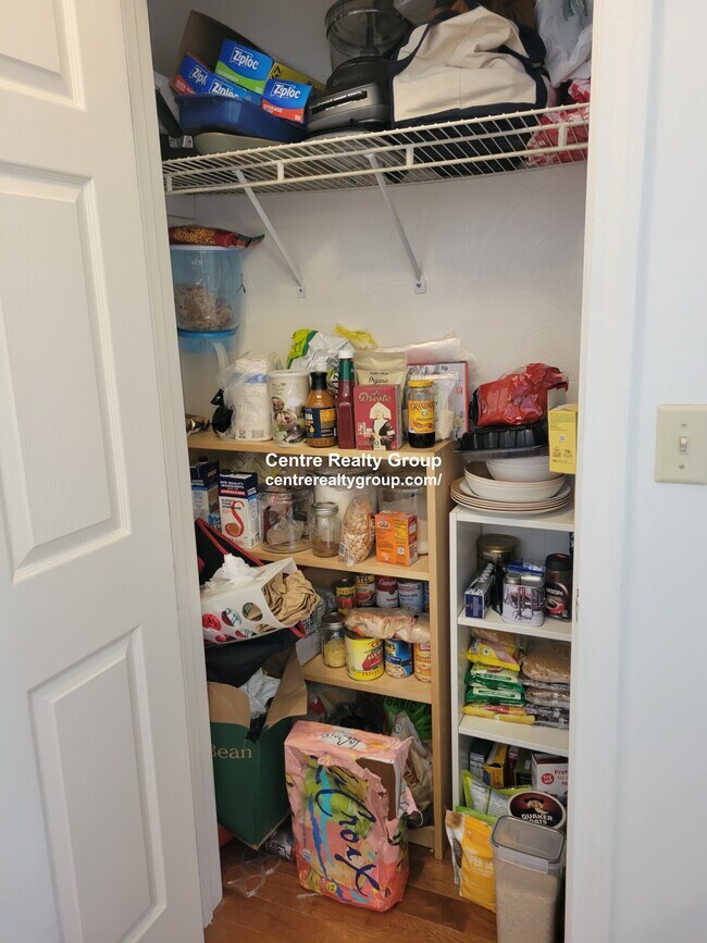 Building Photo - 10 Morgan Pl