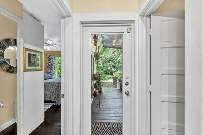 Building Photo - 1509 NW 4th Ave