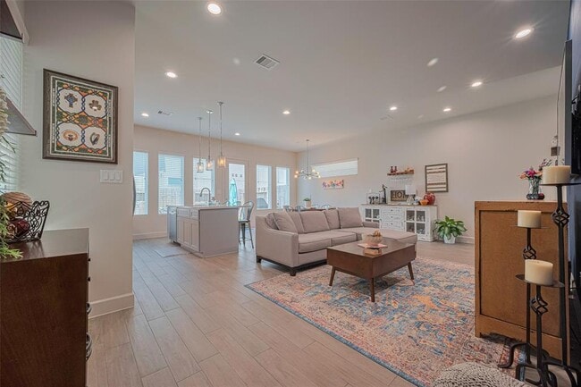 Building Photo - 6804 Rocinante Ln