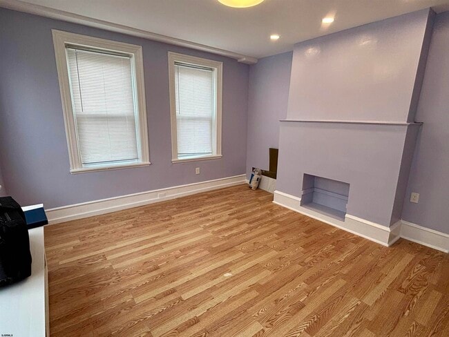 Building Photo - 4800 Ventnor Ave