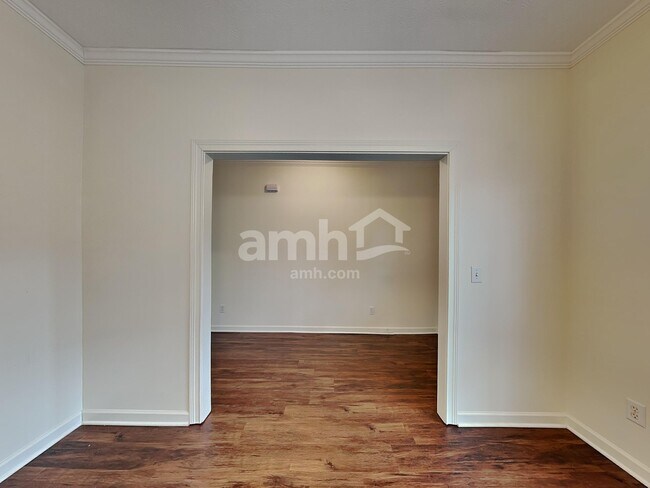 Building Photo - 109 Magnolia Dr