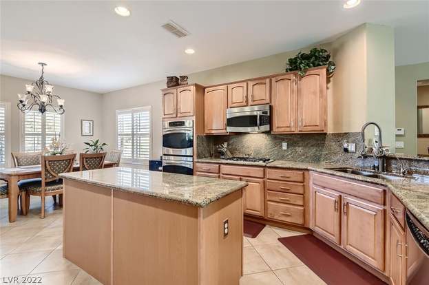 Building Photo - 2249 Canyonville Dr