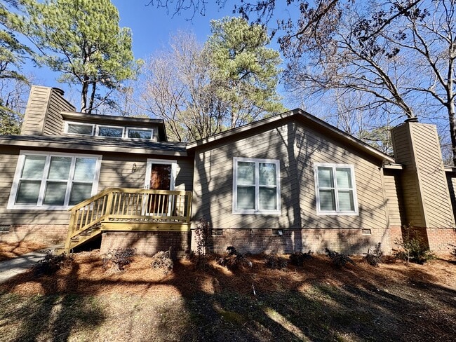 Building Photo - 5 Sweet Branch Ct