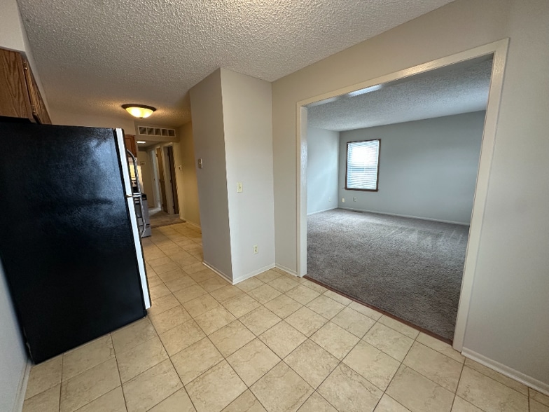 Building Photo - 1 Apollo St