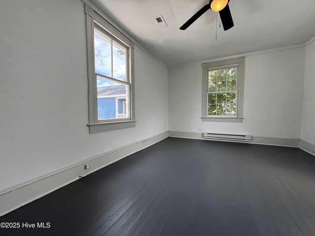 Building Photo - 412 N 5th Ave