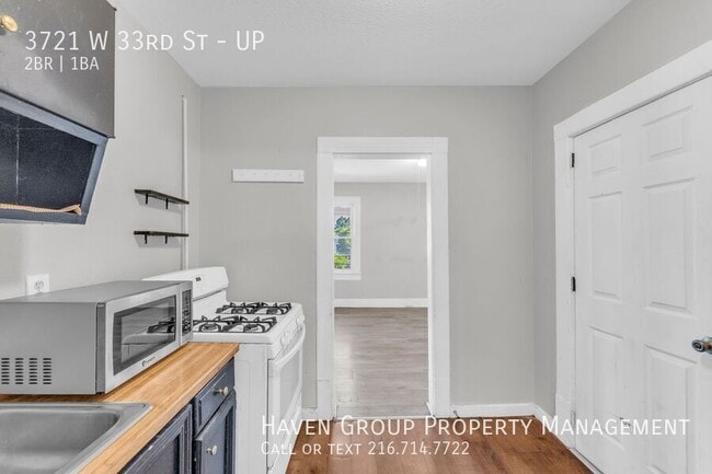 Building Photo - 3721 W 33rd St