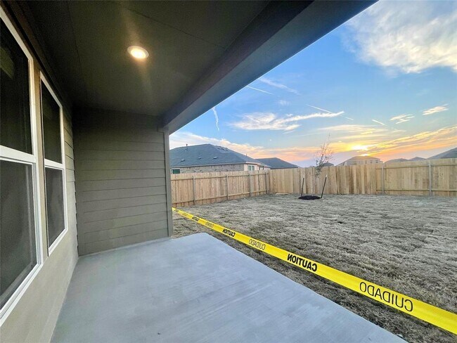 Building Photo - 431 Sebring Cir