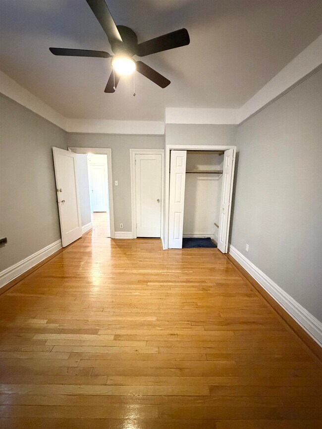 Building Photo - 3718 Park Ave