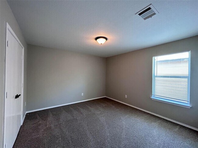 Building Photo - 8916 Ipswich Bay Dr