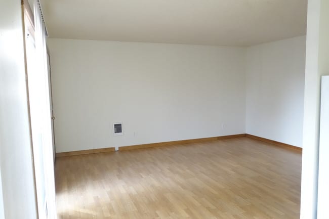 Building Photo - 2881 Francis SE St