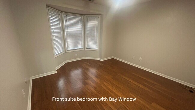 Building Photo - Charming 2 Bed/2 Bath Alpharetta Home with...