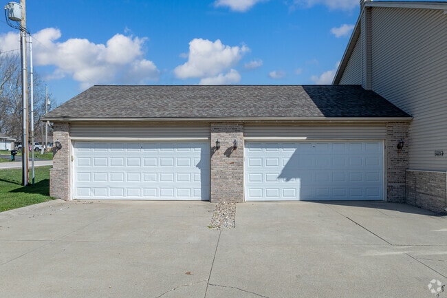 Two-Car Garage Space - Maple Hill Townhomes
