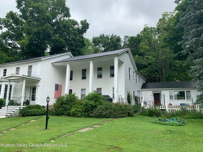 Primary Photo - 148 Clark Rd