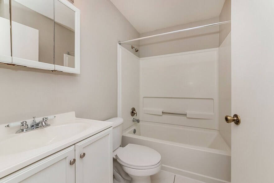 Building Photo - 11804 Dunster Ln