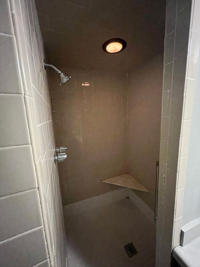 Building Photo - 2 Bedroom Duplex NW OKC