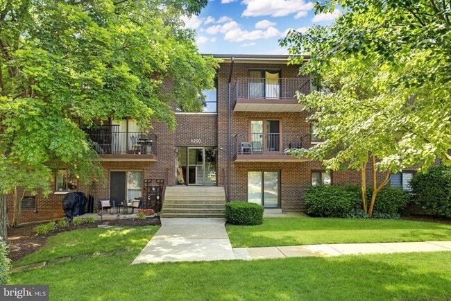 Building Photo - 6250 Edsall Rd