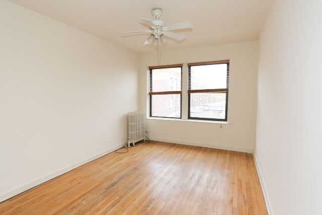 Building Photo - 1034 W George St