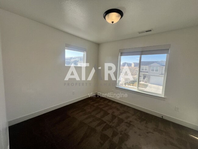 Building Photo - 1788 W Fall Brook Dr