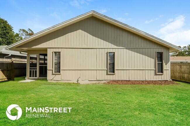 Building Photo - 4474 Pike Ave