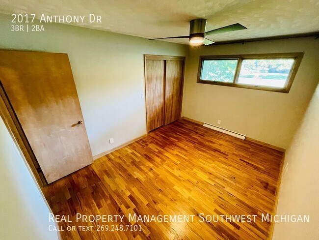 Building Photo - 2017 Anthony Dr